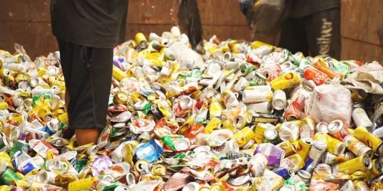 Governo libera importação de “lixo” para reciclagem