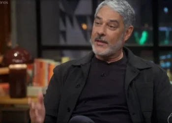 William Bonner foi convidado do Conversa com Bial de sexta-feira (25) • Reprodução/Globoplay