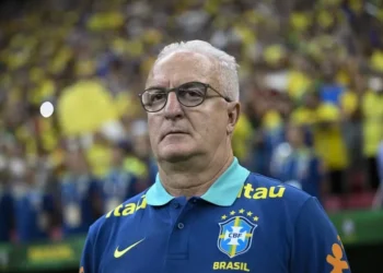 Dorival começa segunda-feira o trabalho no Corinthians — Foto: Mateus Bonomi/AGIF