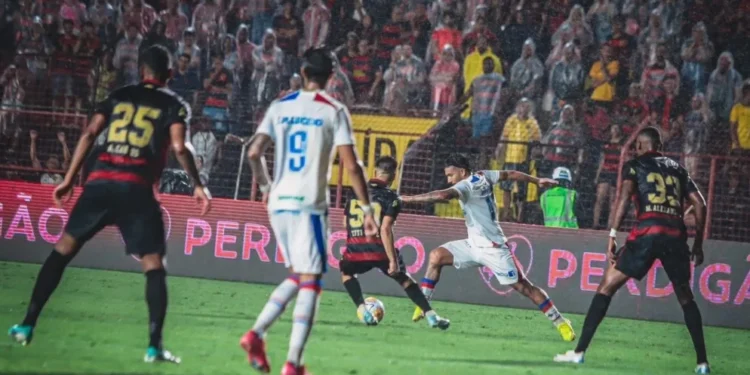 Em baixa, Sport e Fortaleza fazem clássico aflorado por confusões recentes