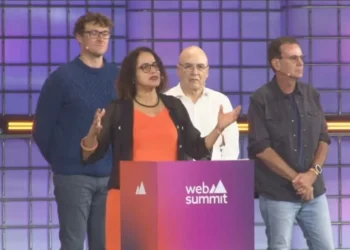 Luciana Santos, ministra da Ciência, Tecnologia e Inovação, durante abertura do We Summit Rio • Reprodução