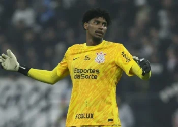 Revelado pelo Flamengo, Hugo Souza está no Corinthians • Ricardo Moreira/Getty Images