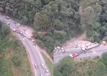 Detidos receberiam cerca de R$ 3.000,00 para ajudar a descarregar a droga. • Reprodução/Notaer