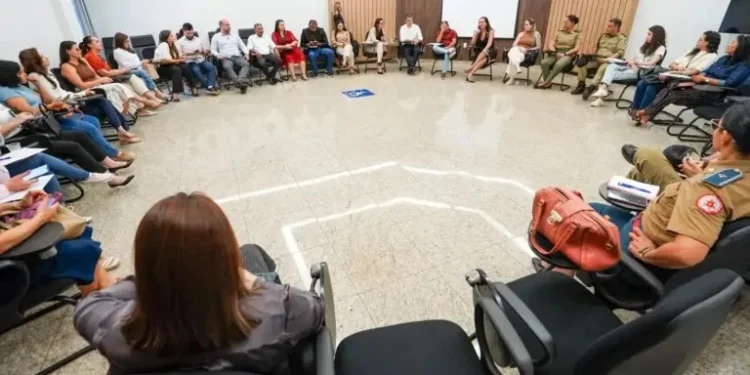 Secretaria de Ação Social de Palmas apresenta novo protocolo único ao Ministério Público (Foto: Marcelo de Deus/MPE)