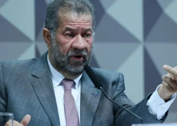 Lupi será cobrado por deputados e senadores sobre fraude no INSS