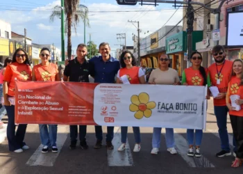 Seciju realiza blitz informativa em alusão ao Dia Nacional de Combate ao Abuso e à Exploração Sexual de Crianças e Adolescentes