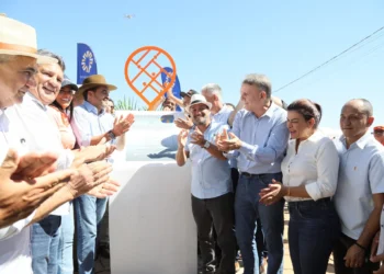 Prefeito de Palmas destaca parcerias e investimentos na Agrotins 2025 durante solenidade de revitalização do Parque Mauro Medanha