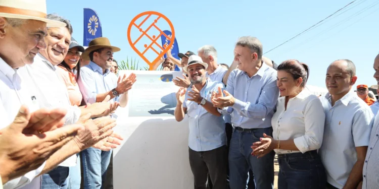 Prefeito de Palmas destaca parcerias e investimentos na Agrotins 2025 durante solenidade de revitalização do Parque Mauro Medanha