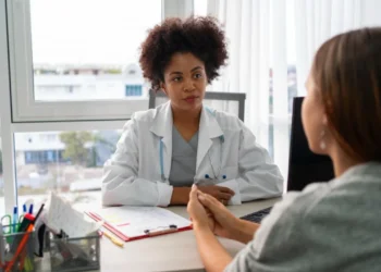 O ato promove a conscientização sobre a saúde e reforça a importância do autocuidado
crédito: FreePik