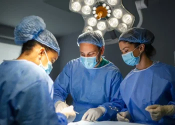 O transplante pulmonar é realizado em apenas quatro estados do país
crédito: stefamerpik/ Freepik