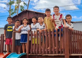 Praça do setor Santo Amaro recebe programação do Palmas para o Brincar promovido pela Secretaria Municipal da Educação