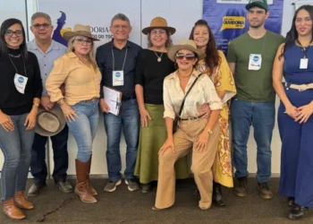 Servidores da Ouvidoria da Agência de Metrologia participam de ação da Controladoria Estadual na Agrotins - Foto: Adriana Grigolo/Governo do Tocantins