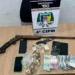 Material apreendido pela Polícia Militar durante a ação em Lagoa da Confusão: entorpecentes, arma de fogo e dinheiro em espécie. - Foto: Ascom 4ª CIPM