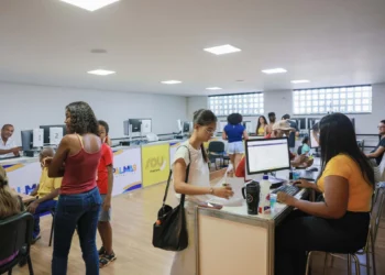 Pontos de atendimento para emissão do cartão do transporte coletivo vão funcionar no fim de semana