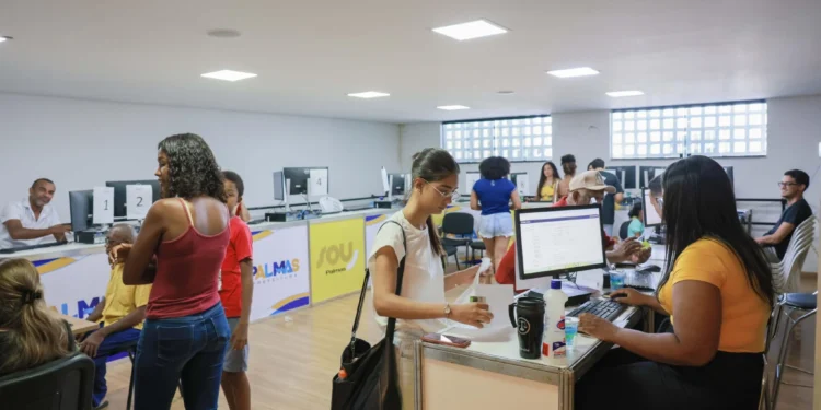 Pontos de atendimento para emissão do cartão do transporte coletivo vão funcionar no fim de semana