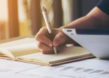 Curso será oferecido na modalidade de Ensino à Distância (EaD) e o processo seletivo seguirá a ordem de envio da documentação completa por parte dos interessados - Foto: Banco de imagens MJSP