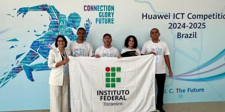 Estudantes do IFTO brilham em evento global da Huawei, na China, e recebem votos de aplausos da deputada Janad Valcari