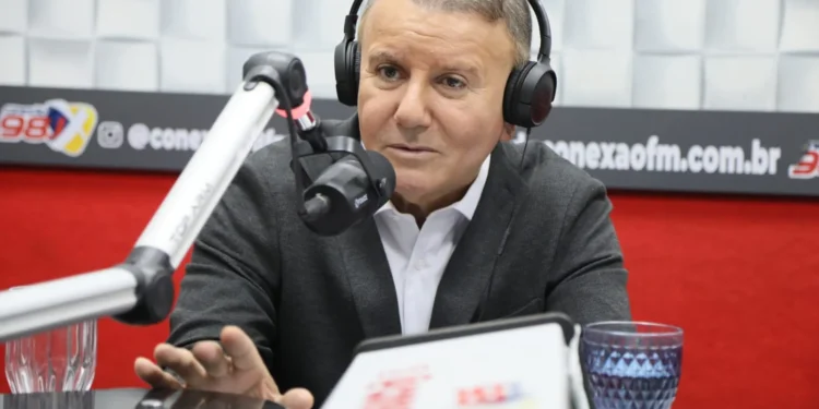 Prefeito Eduardo Siqueira Campos participa da estreia do programa Conexão em Debate e anuncia investimentos para a capital