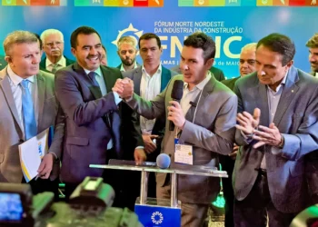 Em Fórum, governador Wanderlei Barbosa reforça parceria com ministro Jader Filho para fortalecer políticas de habitação no Tocantins