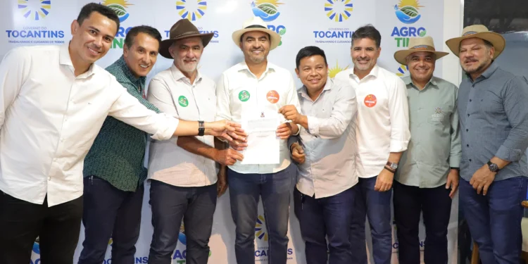 Em agenda na Agrotins 25 anos, governador Wanderlei Barbosa doa terrenos para Ibama e Funai construírem sedes próprias em Palmas