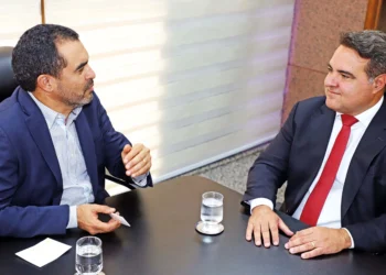 Governador Wanderlei Barbosa recebe o ministro Jorge Oliveira, vice-presidente do TCU, no Palácio Araguaia