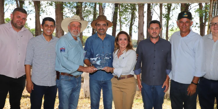 Em Silvanópolis, governador Wanderlei Barbosa participa do encerramento de prova de ganho de peso bovino e celebra melhoria genética do rebanho tocantinense