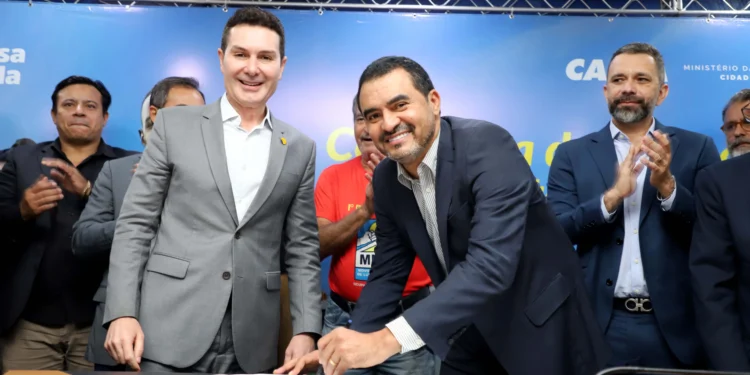 Governador Wanderlei Barbosa assina contratos com o Ministério das Cidades garantindo quase 900 moradias para 29 cidades tocantinenses