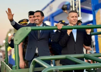 Governador Wanderlei Barbosa participa de desfile cívico-militar em celebração aos 36 anos de Palmas