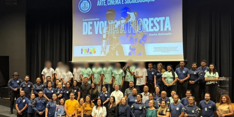 Socioeducandos do Ceip-sul produzem curta-metragem em stop motion e exibem obra em cinema local