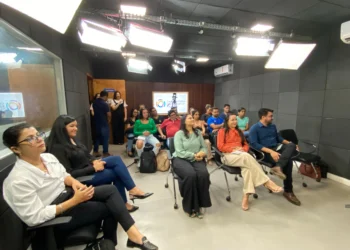 Cursistas de dez municípios estão participando da formação no Centro de Mídias da Seduc