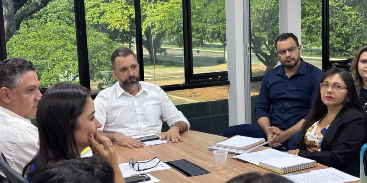 Equipe da Secihd se reúne para alinhar apoio à etapa municipal da 6ª Conferência das Cidades