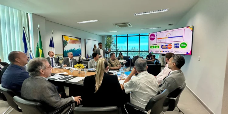 Secretário Fábio Vaz participa de reunião no TCE para discutir ações voltadas para primeira infância