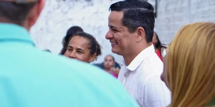 Jorge Frederico cumpre agenda intensa no final de semana com entrega de casa, festas das mães e rodeio show