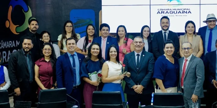 Câmara Municipal de Araguaína realiza sessão solene especial em homenagem ao Dia das Mães