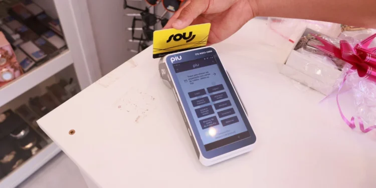 Máquinas de recarga começam a ser instaladas em estabelecimentos credenciados da Capital