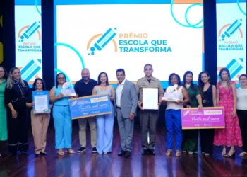 Em 2024, foram premiados 80 projetos educacionais voltados à convivência escolar, inclusão e inovação, com premiações de até R$ 30 mil para os primeiros colocados (Crédito: Gil Nunes/Governo do Tocantins)