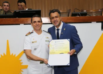 Deputado Luciano preside sessão solene em homenagem aos 25 anos da Marinha no Tocantins