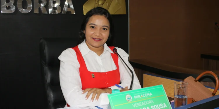 Vereadora Thaynara Sousa busca implantação de sala de artes no Mira Shopping