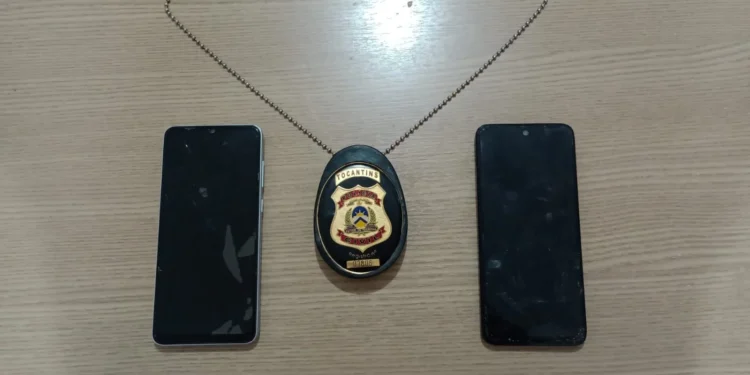 Em Alvorada, Polícia Civil recupera dois aparelhos celulares furtados e identifica autores dos crimes 