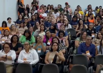 Público presente ao evento