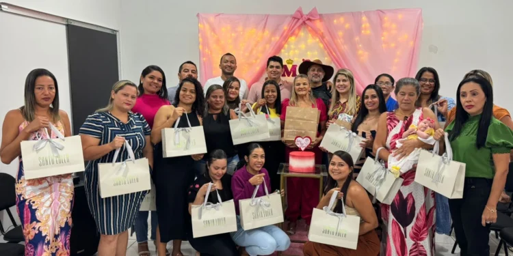 Câmara Municipal de Lajeado celebra Dia das Mães com servidoras em café da manhã especial