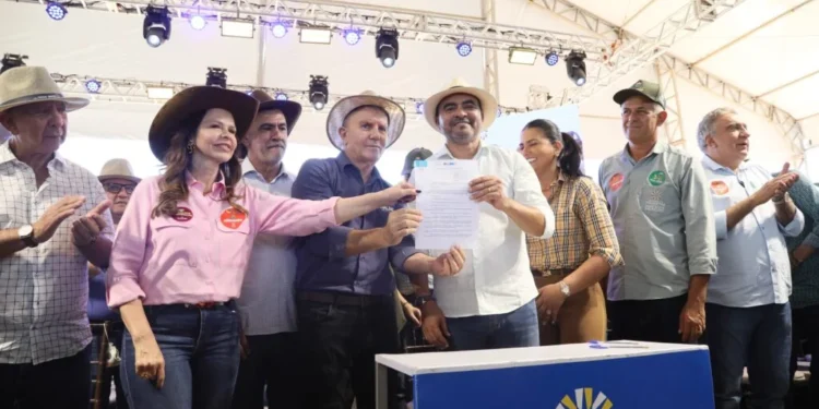 Palmas avança em desenvolvimento urbano com assinatura de três decretos estratégicos na Agrotins 2025