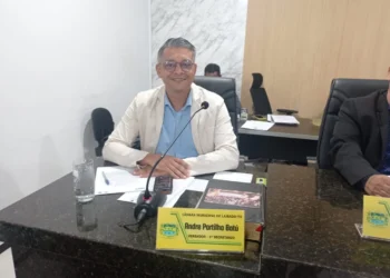 Vereador André Portilho homenageia famílias lajeadenses