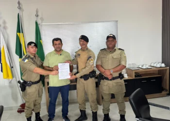 Parceria: Prefeito de Tocantinia João Alberto discute segurança pública