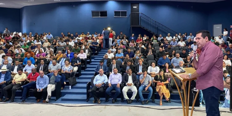 Marcus Marcelo participa de encontro regional de vereadores e reforça apoio aos municípios