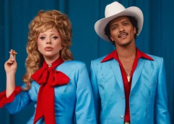 Lady Gaga e Bruno Mars lançam "Die With a Smile" • Instagram/Lady Gaga