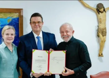 Gleisi, Wolney e Lula • Ricardo Stuckert/PR