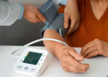 A hipertensão é caracterizada pela elevação persistente dos níveis de pressão arterial -
crédito: Freepik