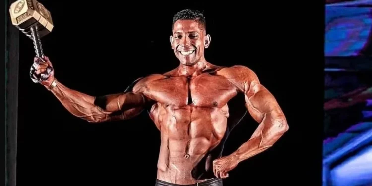 Fisiculturista morre aos 30 anos e namorada rebate boatos: “Não foi suco”