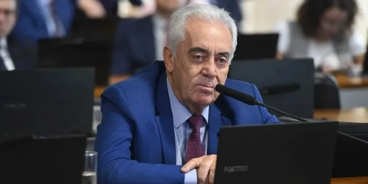 Presidente da CCJ do Senado diz que não é hora de ampliar vagas na Câmara